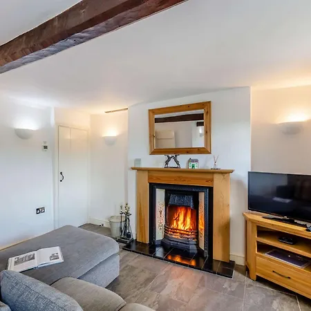 2 Bed In Ambleside Oc-89748 בית נופש